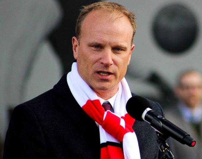 Dennis Bergkamp