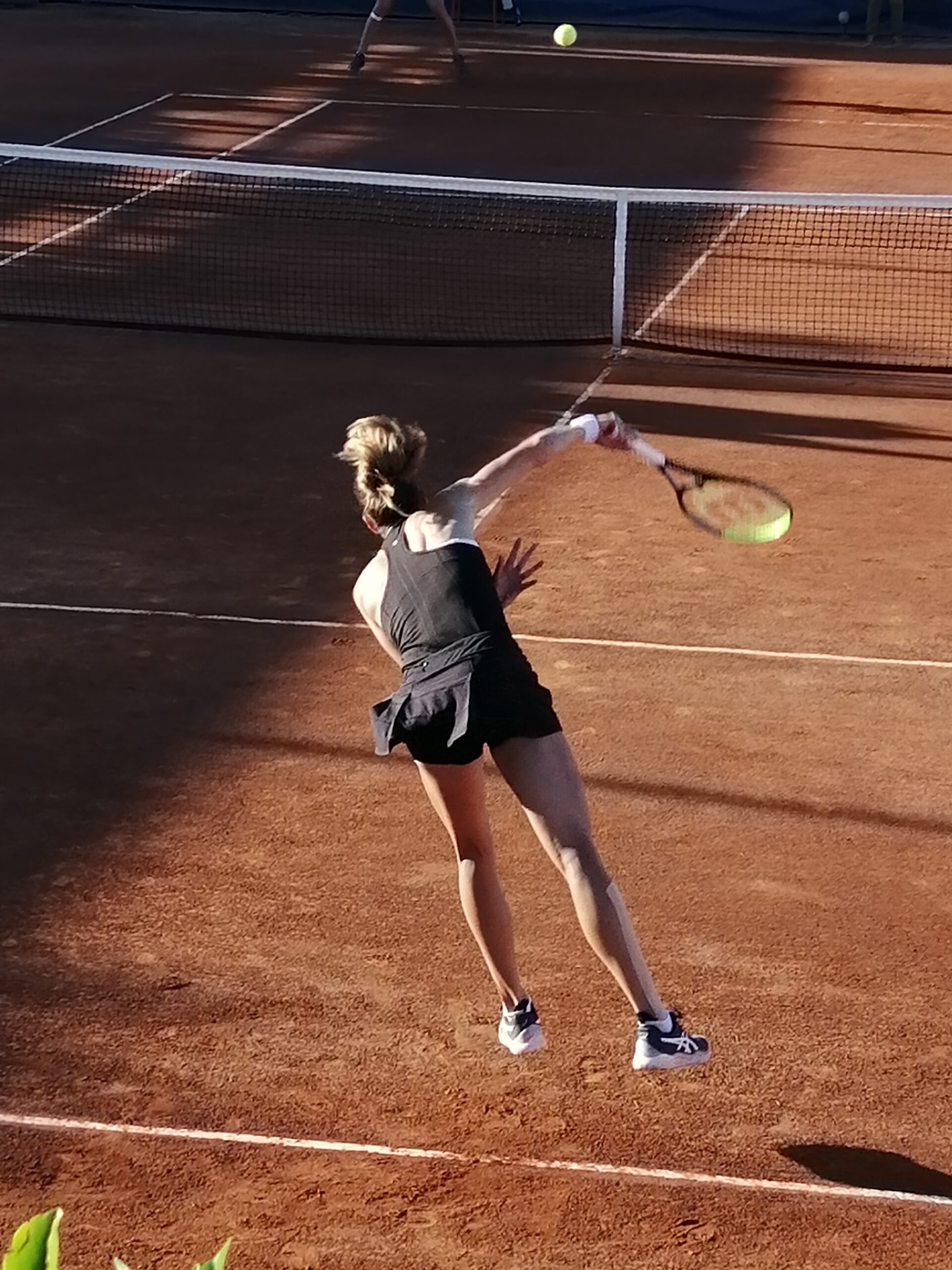 "Petra Martic serves in Palermo Open, in Sicily Italy." Photo: Eva-Kristin Urestad Pederson