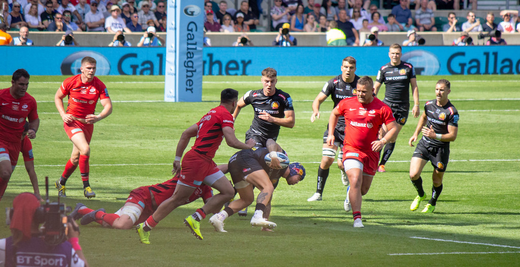 Image of Saracens playing Exeter Chiefs during the 2019 Premiership Final