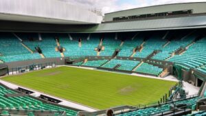 Picture of an empty Wimbledon centre court 